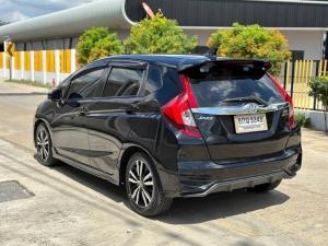 Honda, Jazz 2017 HONDA NEW JAZZ GK 1.5 RS (MNC) Y2017   สีดำ     เกียรออโต้ Mellocar