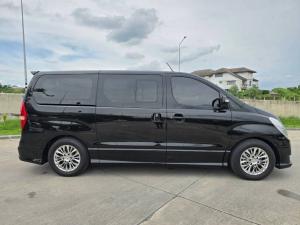 Hyundai, Grand Starex 2015 รถครอบครัว VIP มือเดียว วิ่งน้อย ดูแลดี ราคาเบาๆ จากป้ายแดง 1.978 ล้าน Mellocar