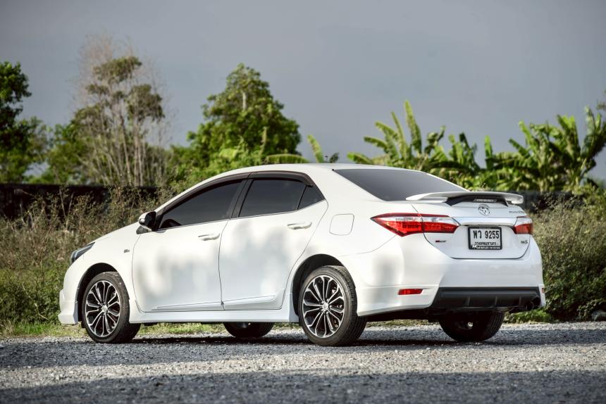 toyotaaltisรุ่นเก่า