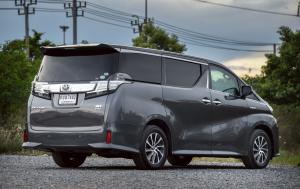toyotavellfireกี่ที่นั่ง