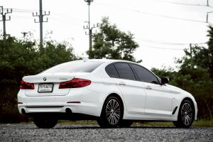 BMW520Dมือสองไมล์ต่ำ