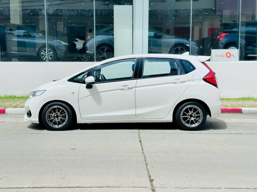HondaJAZZมือสองมีประกัน
