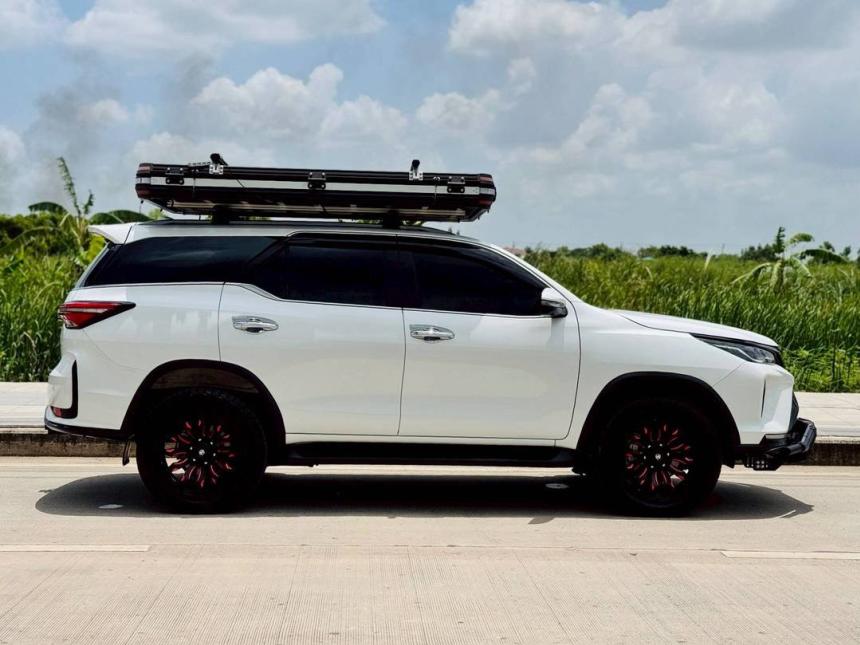 TOYOTAFORTUNERมือสองเครื่องยนต์2.8ดีเซล