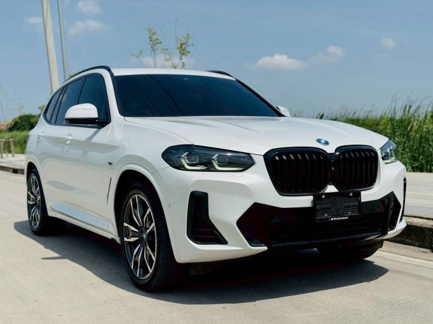 BMWX3มือสองเครื่องยนต์2.0Turbo