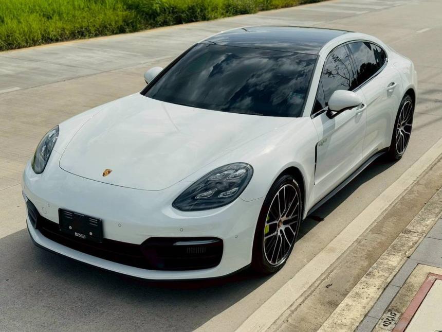 PORSCHEPANAMERAมือสองเครื่องยนต์V6