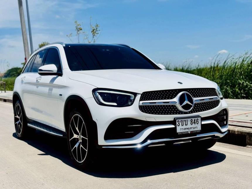 BenzGLC300eSUV