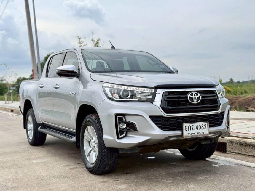 ราคาToyotaHiluxRevo