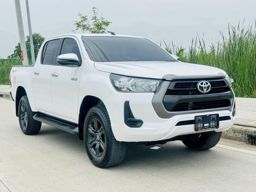 ToyotaHiluxRevoมือสอง