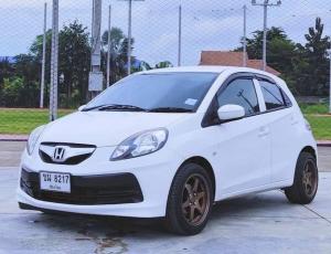 รถบ้านสภาพนางฟ้า เจ้าของดูแลดีมาก ใช้งานน้อย ล้อใหม่ยางใหม่!!! Honda, Brio 2013