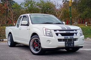 โปรเด็ดคืนกำไรให้ลูกค้ารับส่วนลดทันที60,000฿+แถมฟรี!!ประกันชั้น2 Isuzu, D-Max 2011
