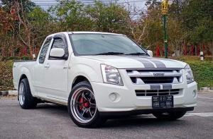โปรเด็ดคืนกำไรให้ลูกค้ารับส่วนลดทันที60,000฿+แถมฟรี!!ประกันชั้น2 Isuzu, D-Max 2011