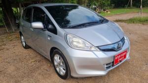 Honda Jazz Hybrid 1.5 ปี2013 รถบ้าน สวยพร้อมใช้ เอกสารครบ Honda, Jazz 2013